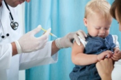 Mille dubbi sulle vaccinazioni pediatriche: le nostre risposte ai genitori  Roberto Gava Eugenio Serravalle  